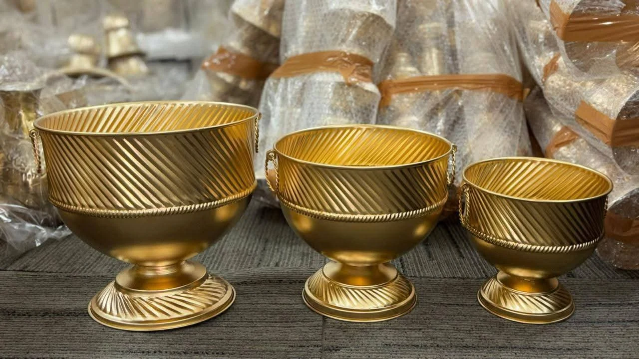 Ribbed Pedestal Bowls